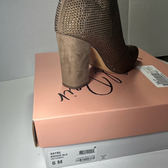 Wild Pair Womens Baybe Rhinestone Block Heel Ankle Boots - Picture 6 of 6